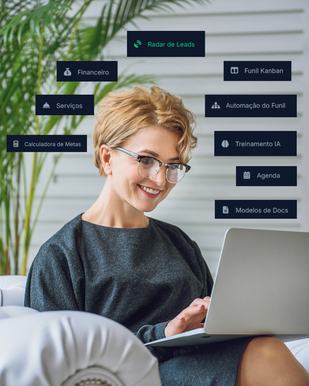 Profissional planejando como conseguir mais clientes usando um sistema inteligente